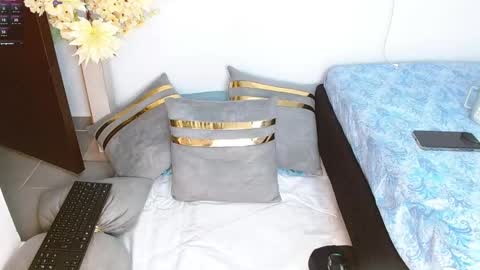 493ashlyfoxx online show from November 28, 3:36 pm