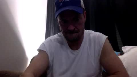 Snapshot of 4djmoore chatting on February 4, 11:42 pm 4djmoore online show from February 4, 11:42 pm