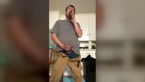 Snapshot of 4doors4morehores chatting on February 3, 4:10 am 4doors4morehores online show from February 3, 4:10 am