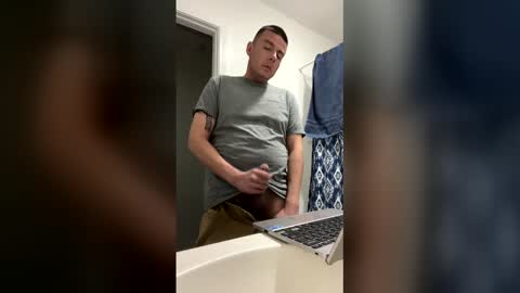 Snapshot of 4doors4morehores chatting on February 21, 11:44 am 4doors4morehores online show from February 21, 11:44 am