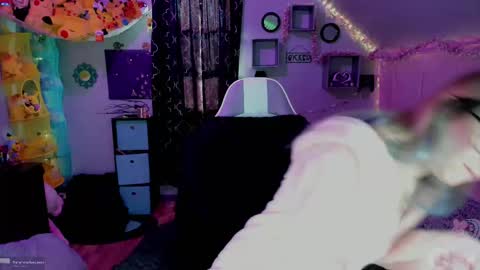 Mo online show from October 27, 2:32 pm