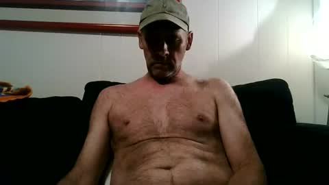 4nuf online show from June 24, 8:02 am