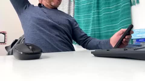 555tony555 online show from April 7, 11:48 pm