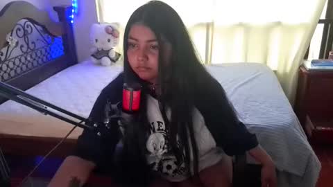 5ophie online show from February 8, 9:18 pm