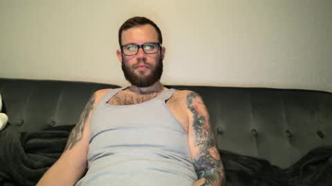 Snapshot of 662am chatting on January 28, 11:07 pm the662am online show from January 28, 11:07 pm