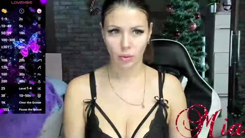 Snapshot of 666mia666 chatting on January 6, 7:52 am Mia my pvt is open and lovense is active online show from January 6, 7:52 am