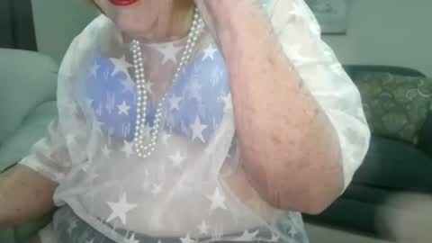 Snapshot of 66missy chatting on November 1, 1:02 pm Missy online show from November 1, 1:02 pm