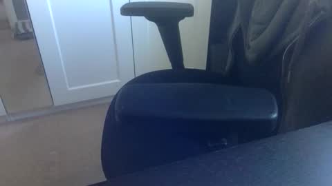 Snapshot of 67rockhead chatting on April 6, 11:00 am Mr CK online show from April 6, 11:00 am