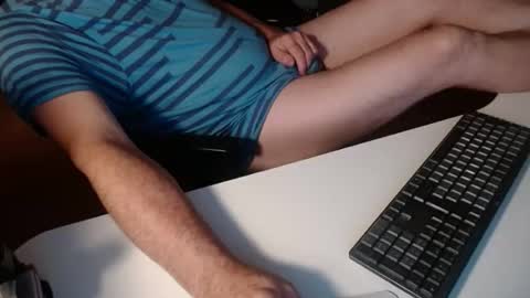 Snapshot of 69pifpaf chatting on November 28, 9:06 pm 69pifpaf online show from November 28, 9:06 pm