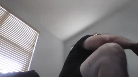 69singledad79 online show from December 12, 9:15 pm