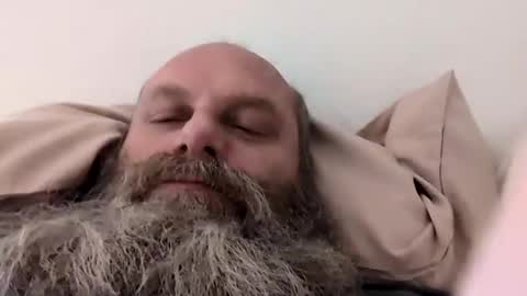 69singledad79 online show from February 4, 4:08 pm