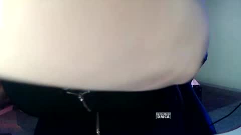 Snapshot of 6_dream_9 chatting on October 10, 4:11 am 6_dream_9 online show from October 10, 4:11 am