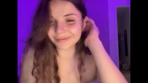 Snapshot of 75sowet018 chatting on February 6, 4:21 pm 75sowet018 online show from February 6, 4:21 pm