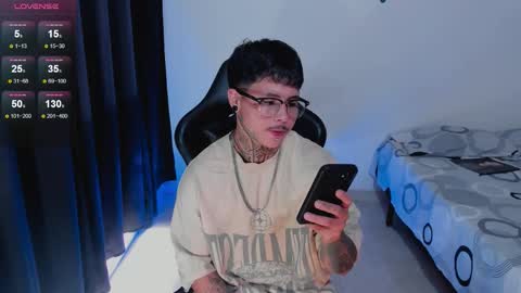 Stefan online show from October 12, 7:35 pm