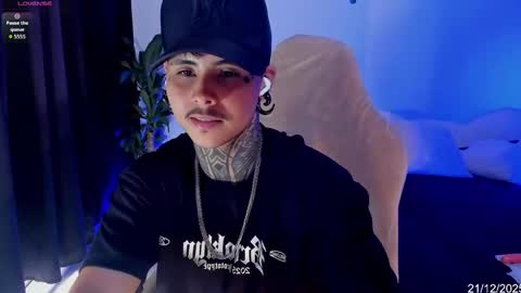 Stefan online show from December 21, 7:21 pm