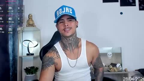 Stefan online show from April 28, 7:19 pm