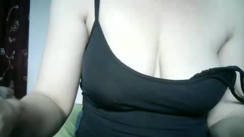 Lilu online show from November 19, 10:48 am