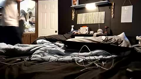 7lairddip online show from March 5, 2:07 am