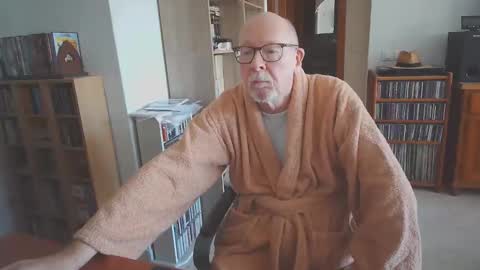  Papi  online show from November 8, 9:20 am