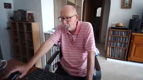  Papi  online show from May 14, 9:05 am