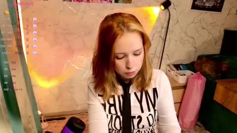 Snapshot of 819sunflowerinahat2016 chatting on March 23, 3:05 pm Cornelia and Dante online show from March 23, 3:05 pm