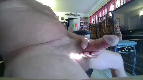 Snapshot of 86406stud chatting on January 13, 10:35 pm 86406stud online show from January 13, 10:35 pm