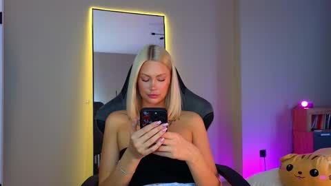 Snapshot of 88_nura chatting on October 29, 2:58 am Nura online show from October 29, 2:58 am