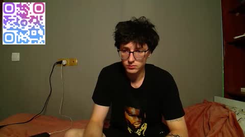 Snapshot of 8_goat chatting on October 26, 4:24 pm Phillip online show from October 26, 4:24 pm