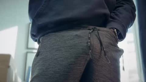 Snapshot of 8inchernyc chatting on November 6, 7:26 pm 8incher NYC online show from November 6, 7:26 pm