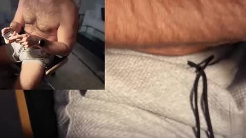 Snapshot of 8inchernyc chatting on November 16, 4:29 am 8incher NYC online show from November 16, 4:29 am