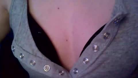 Snapshot of 94olguta chatting on April 5, 11:46 pm 94olguta online show from April 5, 11:46 pm