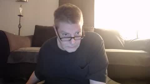 989guy online show from April 17, 10:35 pm