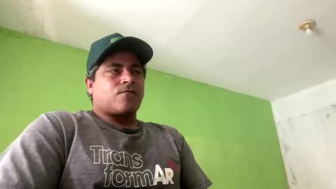 Snapshot of 9vinhocamshow chatting on November 17, 11:16 am 9vinhocamshow online show from November 17, 11:16 am