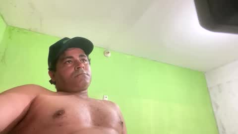 Snapshot of 9vinhocamshow chatting on November 17, 11:21 pm 9vinhocamshow online show from November 17, 11:21 pm