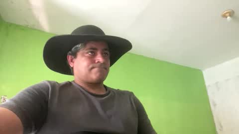 Snapshot of 9vinhocamshow chatting on November 29, 12:19 pm 9vinhocamshow online show from November 29, 12:19 pm