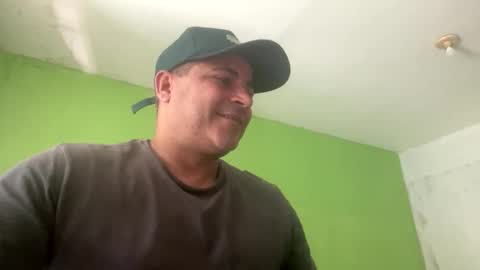 Snapshot of 9vinhocamshow chatting on December 14, 10:53 am 9vinhocamshow online show from December 14, 10:53 am