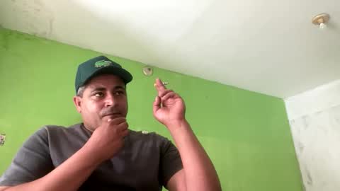 Snapshot of 9vinhocamshow chatting on December 17, 11:49 am 9vinhocamshow online show from December 17, 11:49 am