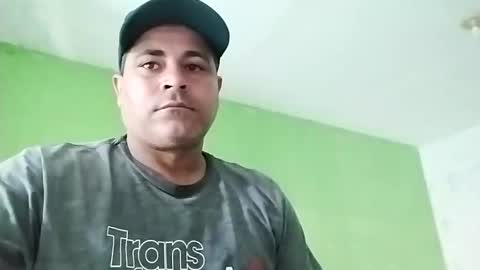 Snapshot of 9vinhocamshow chatting on December 21, 6:15 pm 9vinhocamshow online show from December 21, 6:15 pm