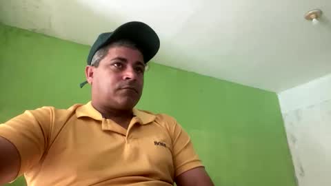 Snapshot of 9vinhocamshow chatting on December 23, 11:08 am 9vinhocamshow online show from December 23, 11:08 am