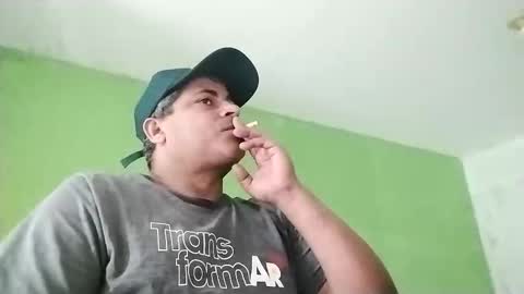 Snapshot of 9vinhocamshow chatting on January 13, 11:04 am 9vinhocamshow online show from January 13, 11:04 am