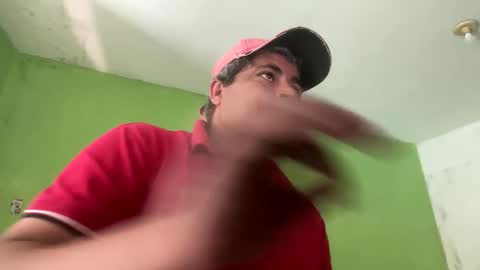 Snapshot of 9vinhocamshow chatting on February 6, 11:46 am 9vinhocamshow online show from February 6, 11:46 am