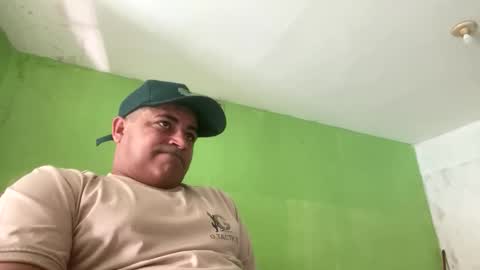 Snapshot of 9vinhocamshow chatting on February 12, 11:38 am 9vinhocamshow online show from February 12, 11:38 am