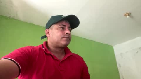 Snapshot of 9vinhocamshow chatting on February 14, 10:45 am 9vinhocamshow online show from February 14, 10:45 am