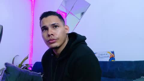 Snapshot of _0324 chatting on February 12, 12:00 pm rick online show from February 12, 12:00 pm