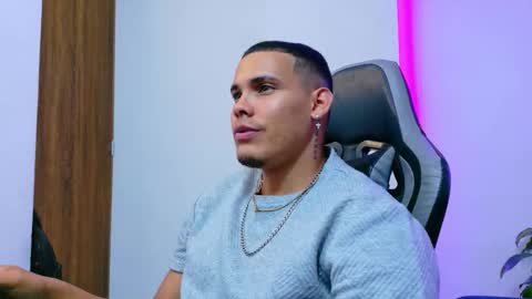 Snapshot of _0324 chatting on February 18, 6:09 am rick online show from February 18, 6:09 am