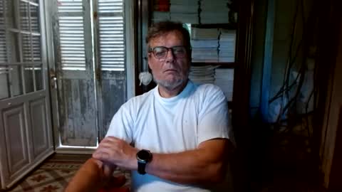 _123_voyeur_ online show from May 28, 12:24 pm