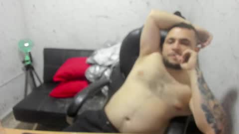 Snapshot of _ace_ventura chatting on May 9, 12:05 am ---- online show from May 9, 12:05 am