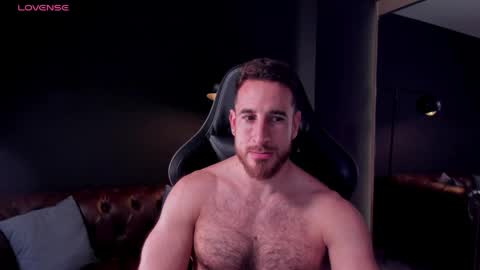 _adamcoper_ online show from May 17, 2:42 am