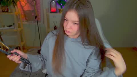 Snapshot of _aein_emy_ chatting on January 5, 1:13 am Emy online show from January 5, 1:13 am