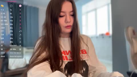 Snapshot of _aein_emy_ chatting on October 16, 6:47 am Emy online show from October 16, 6:47 am